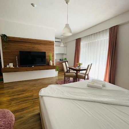 Fuk-Tak Apartmani&Restoran Dojran エクステリア 写真