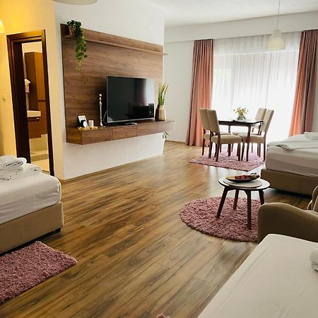 Fuk-Tak Apartmani&Restoran Dojran エクステリア 写真