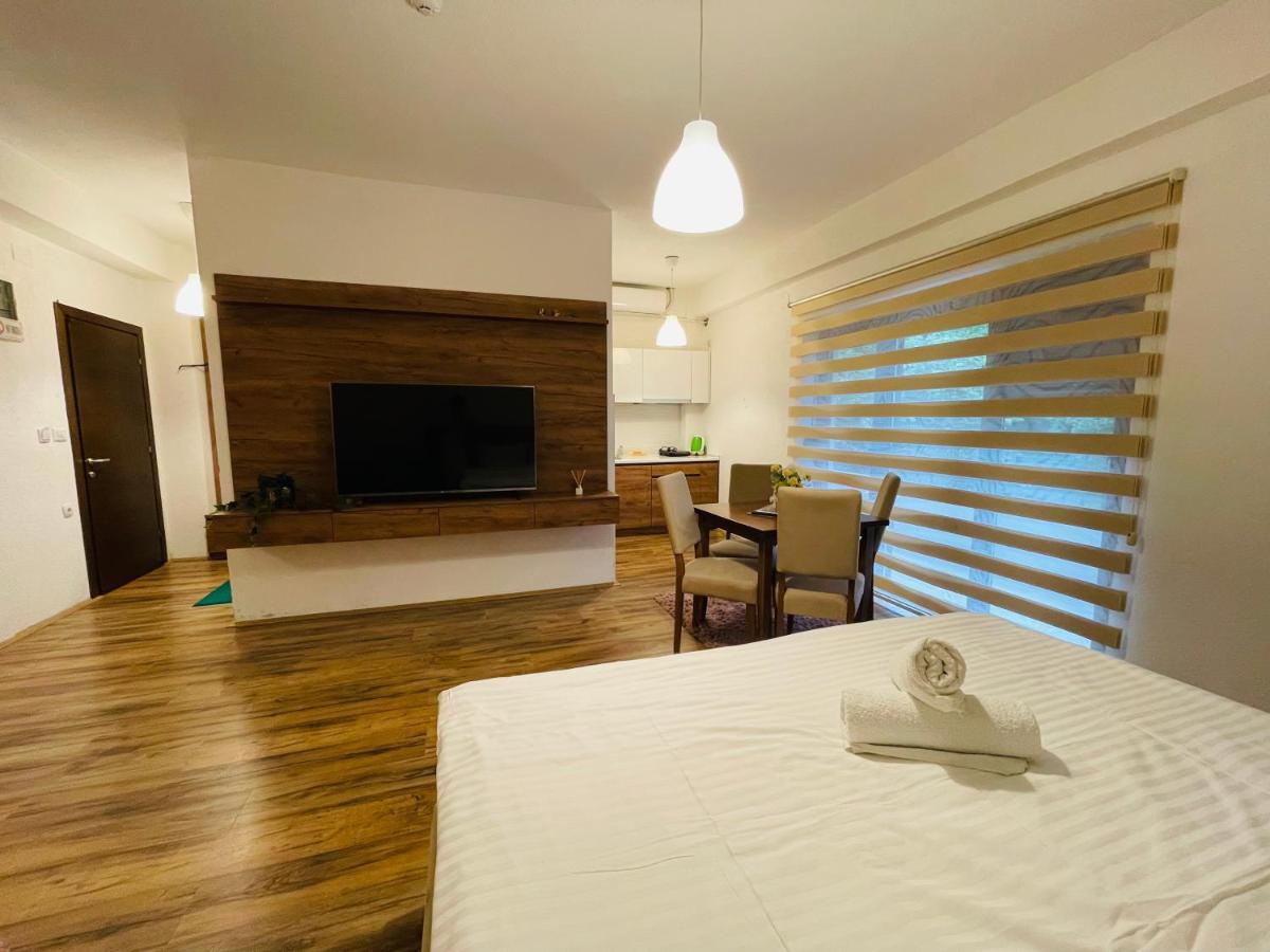 Fuk-Tak Apartmani&Restoran Dojran エクステリア 写真