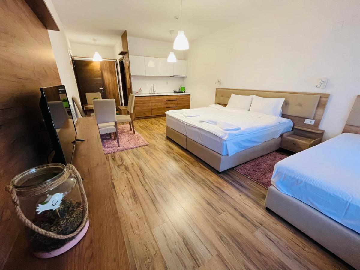 Fuk-Tak Apartmani&Restoran Dojran エクステリア 写真