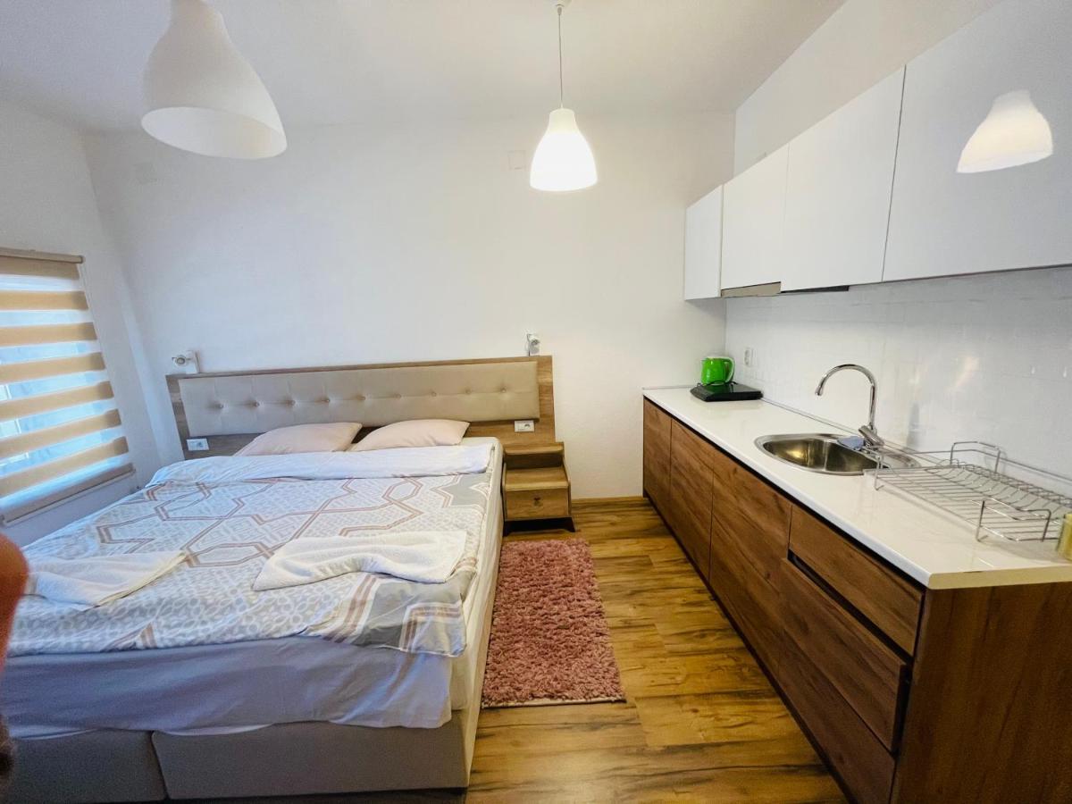 Fuk-Tak Apartmani&Restoran Dojran エクステリア 写真