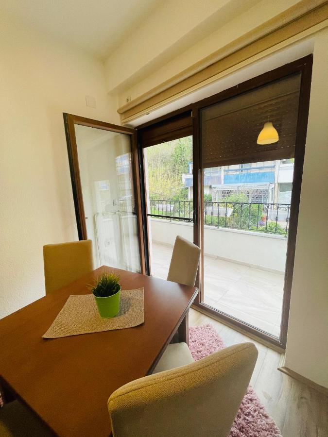 Fuk-Tak Apartmani&Restoran Dojran エクステリア 写真