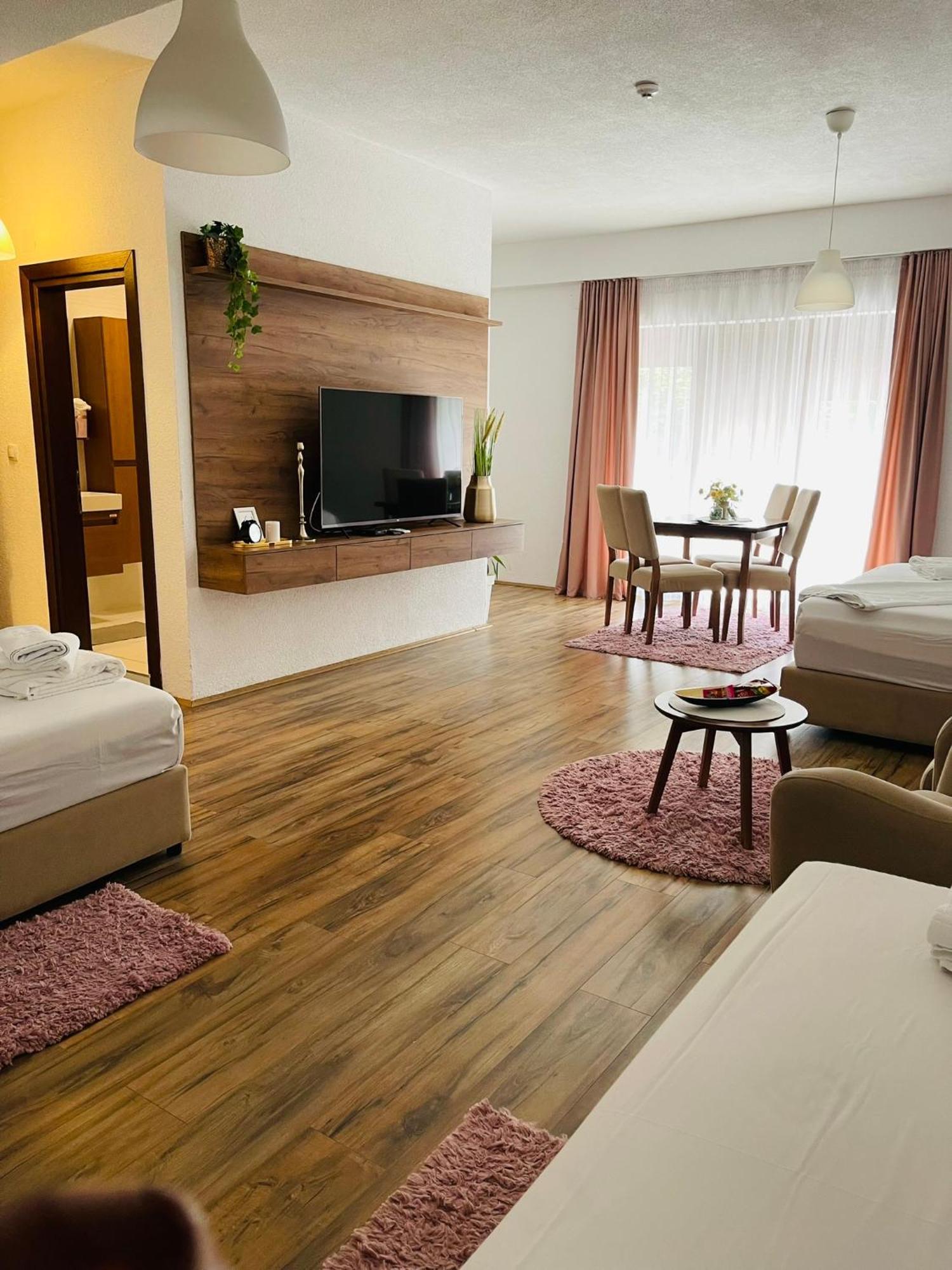 Fuk-Tak Apartmani&Restoran Dojran エクステリア 写真